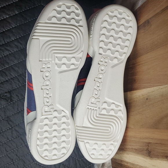 Mens Reebok shoes - Picture 7 of 7